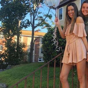 Beige/light pink romper